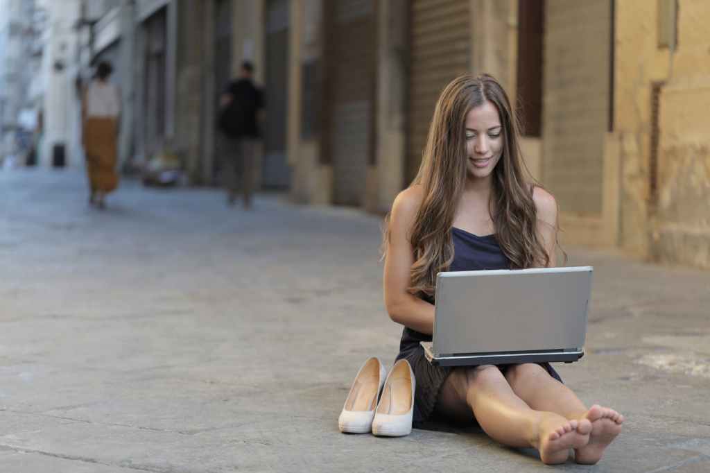 Promote your business with Moment&nbsp;31!!!!